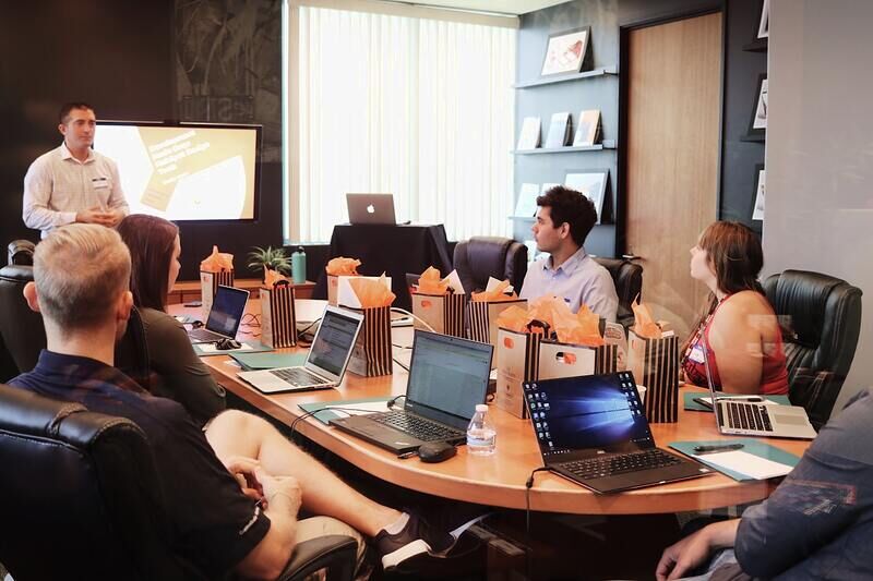 Training and meeting room environment